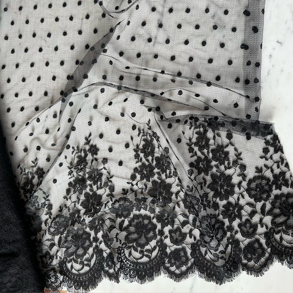 Black Scalloped Selvage Edge Lace